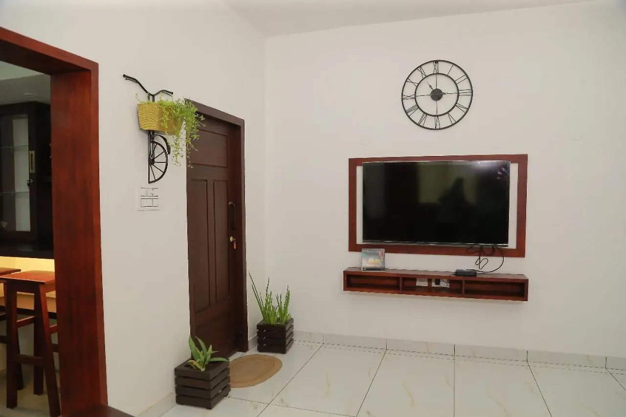شقة Raison D'Etre - The Residential Library تريفِندرم